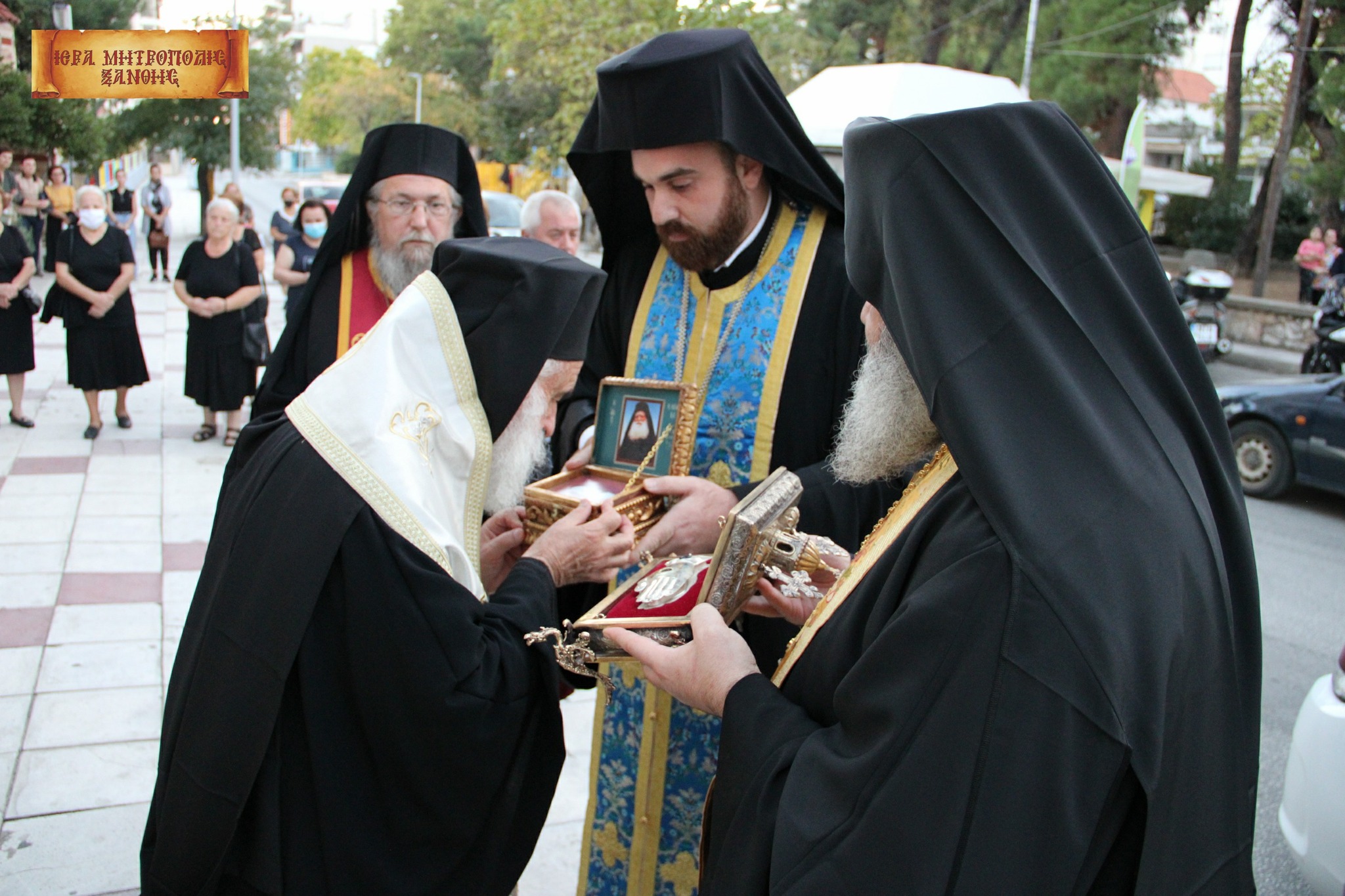 Ευλογία για την Ξάνθη – Έφτασαν τα λείψανα του Αγίου Εφραίμ και της Αγίας Βαρβάρας