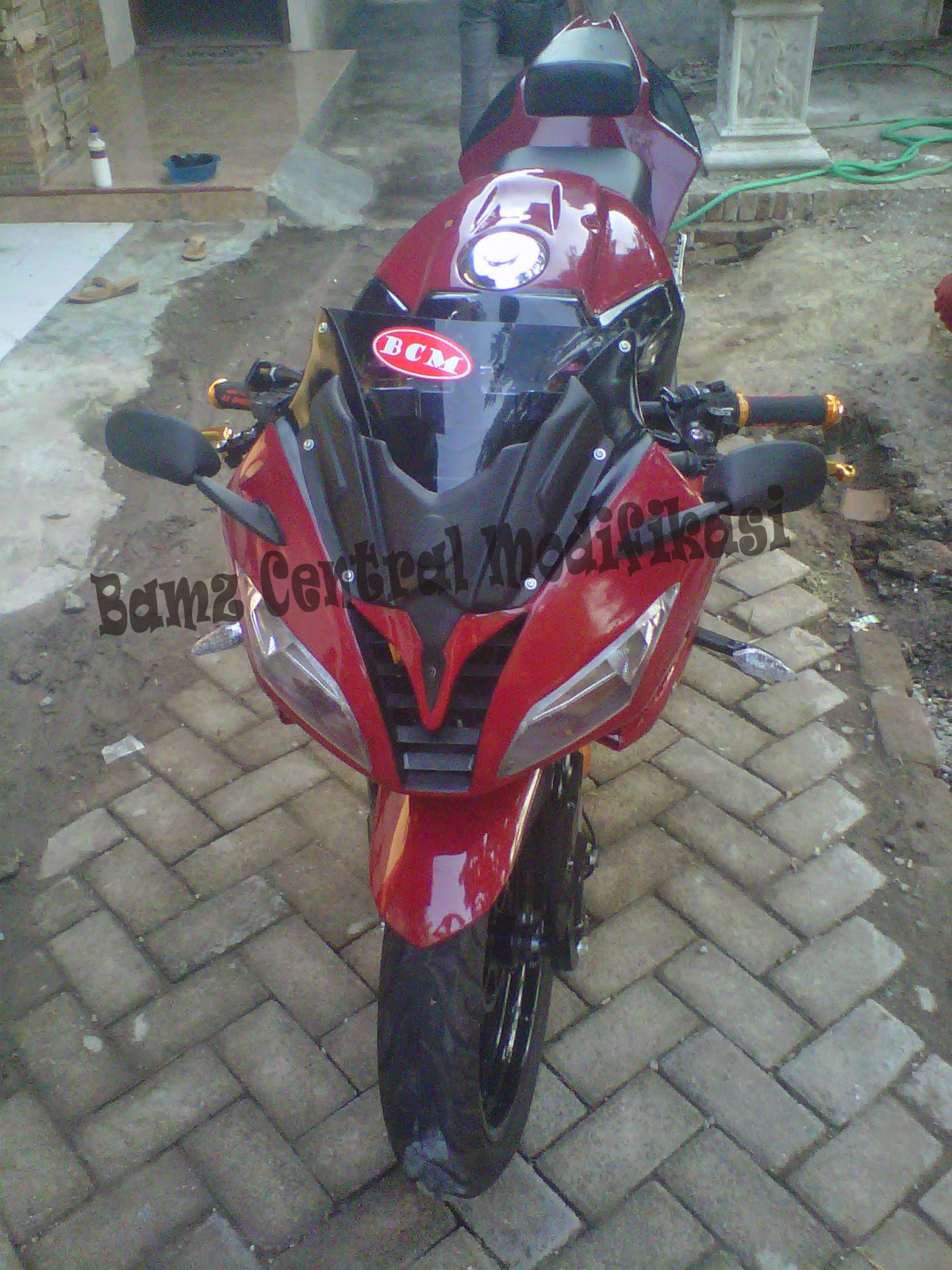 Sentral Modifikasi Jawa Timur Motor Honda Megapro 2012 Modif R6