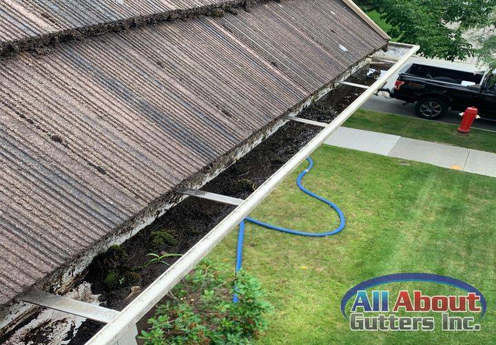 5 Reasons To Have A Company Specialized In Installing Gutters