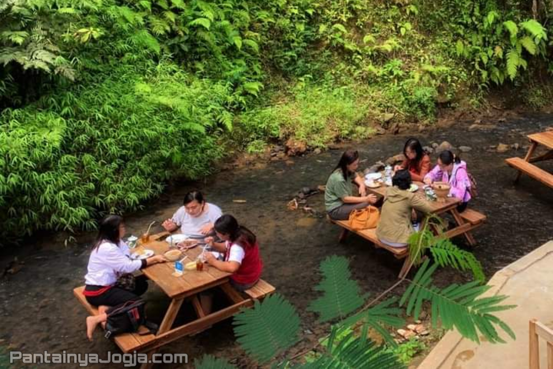 kedai Kaliwot Magelang