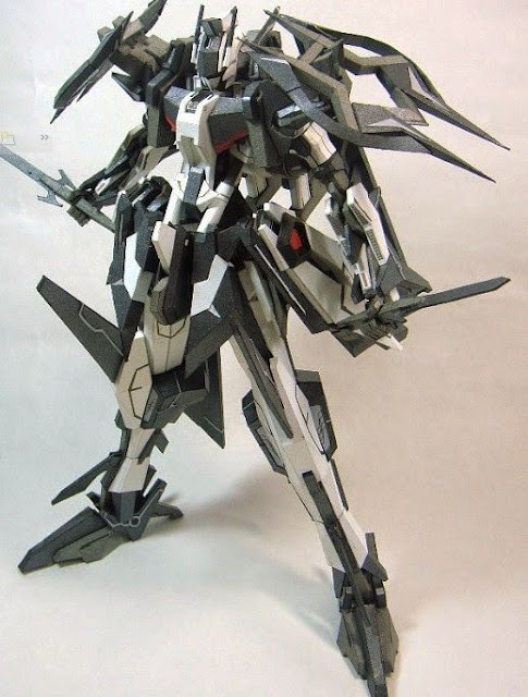 Papercraft Dark Shadow Gundam (7200SS)
