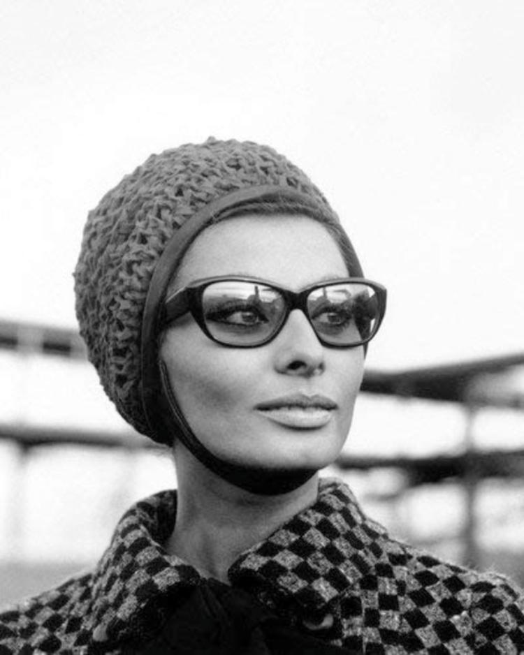 A Vintage Nerd, Vintage Blog, Vintage Sunglasses, Movie Star Sunglasses, Old Hollywood Fashion, Old Hollywood Blog, Sophia Loren Sunglasses