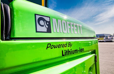 Moffett E-Series electric fork lift