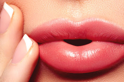 Makeup Tips - How to Wear Nude Lipstick