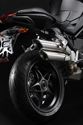 2011 MV Agusta Brutale 920 Exhaust and Wheel