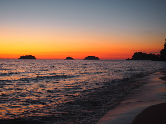 Таиланд, остров Чанг, пляж Лонли Бич - закат