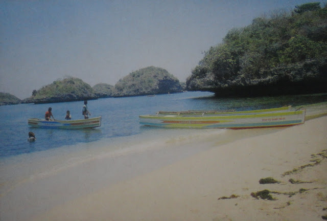 Hundred Islands National Park postcard