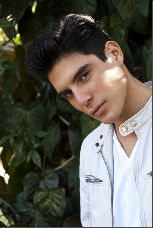 DSC_9816_857x1280