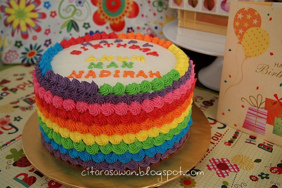 Cara menghias kek hari jadi untuk kanak-kanak