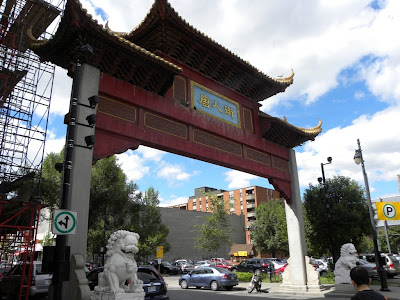 Lively Chinatown Montréal