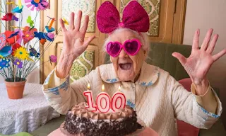 لماذا يعيش بعض الأشخاص حتى 100 عام لماذا يعيش بعض الأشخاص حتى 100 عام