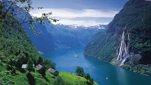 geirangerfjord_norway_740x33.jpg