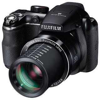 Fujifilm FinePix S4500 - 14 MP