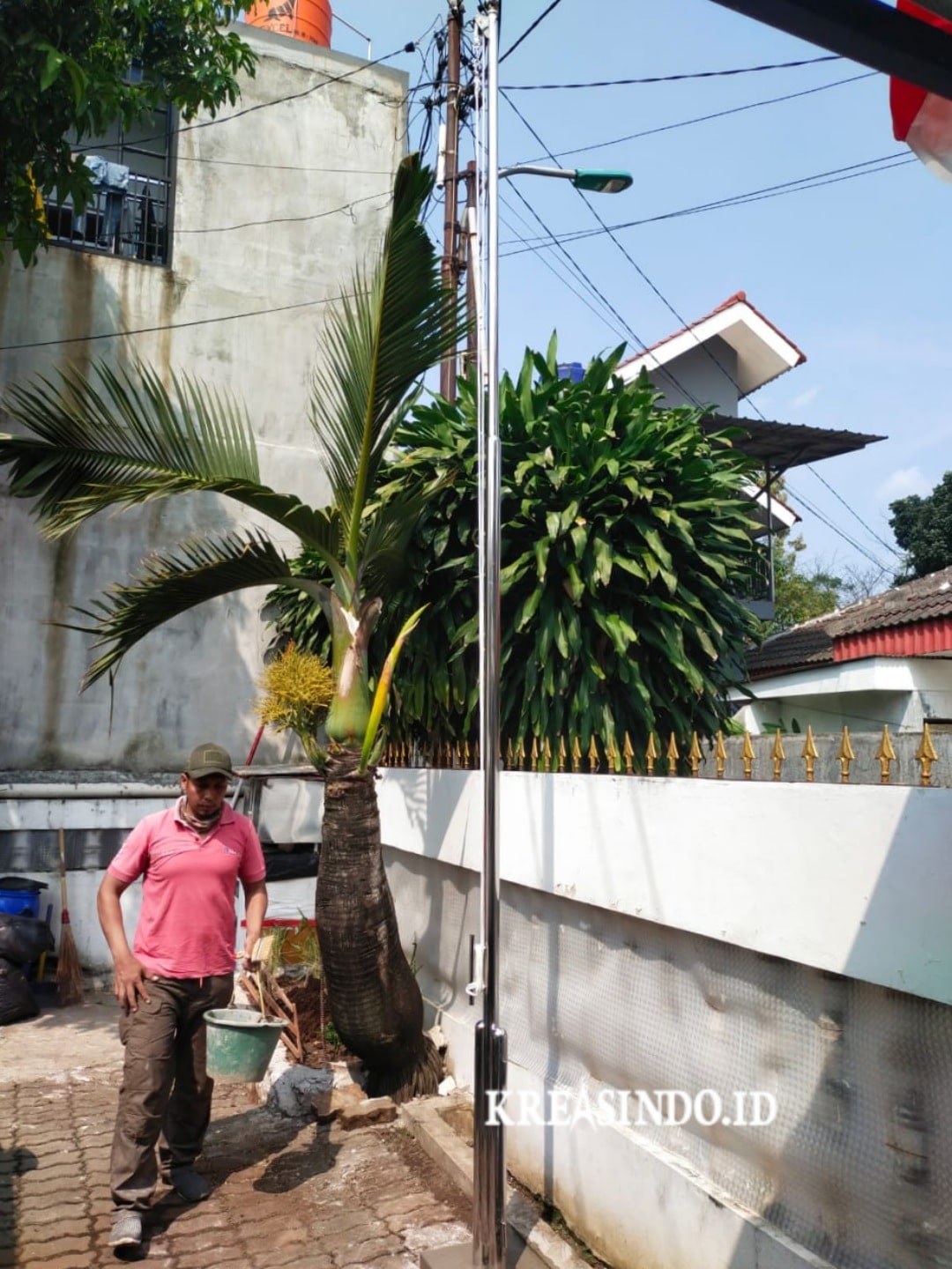 Pemasanga Tiang Bendera Stainless Pesanan Bpk. Faisal di Jakarta Timur Terpasang Dengan Baik