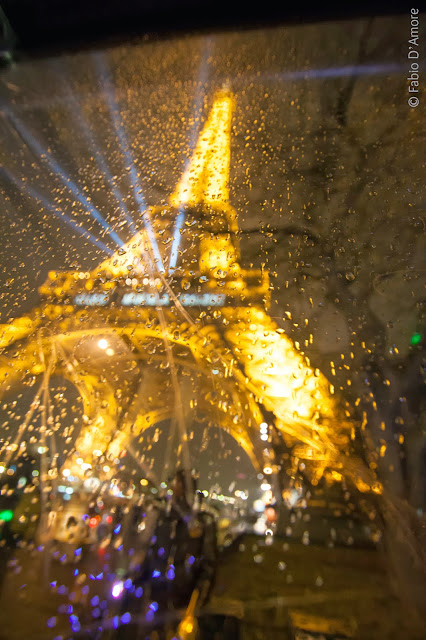 Tour Eiffel di notte-Parigi