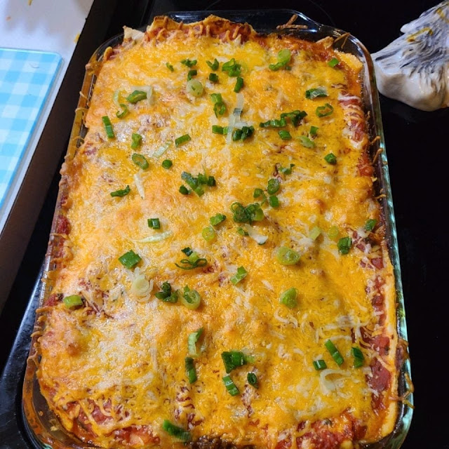 Taco lasagna with cheese