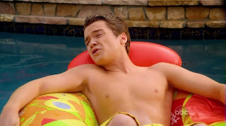 Dan Byrd Shirtless on Cougar Town s1e07