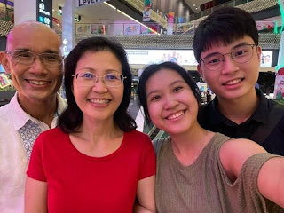 Image of Rick Wong with his family.