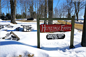 Sirope de Arce en New Hampshire: Heritage Farm Pancake House