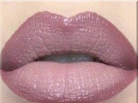 Tips Memilih Warna Lipstik Sesuai Bentuk Bibir