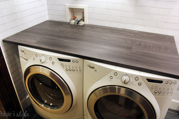 {diy with style} DIY Wood Plank Laundry Room Countertop | Blue i Style - Creating an Organized ...