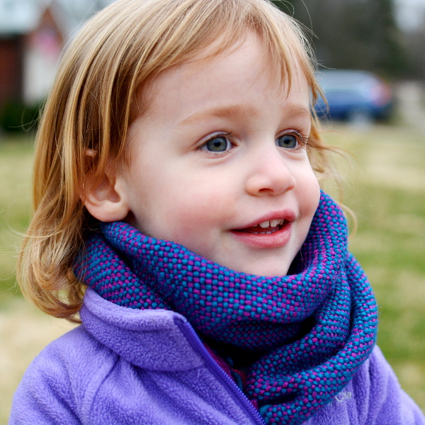 cozy birdhouse | my first woven scarf