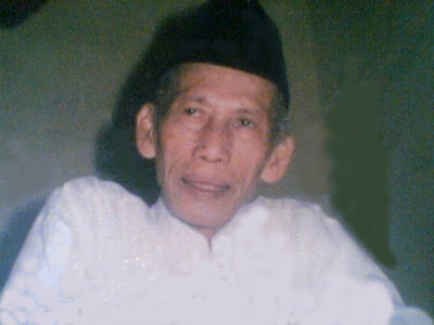 Muallif Sholawat Wahidiyah Ra