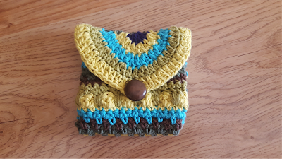 scrappy crochet pouch