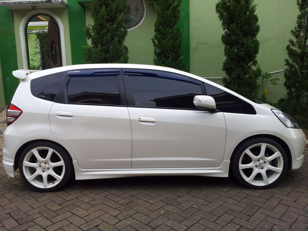 Dijual Honda Jazz All New Jazz RS  Lingga Oto Blogs