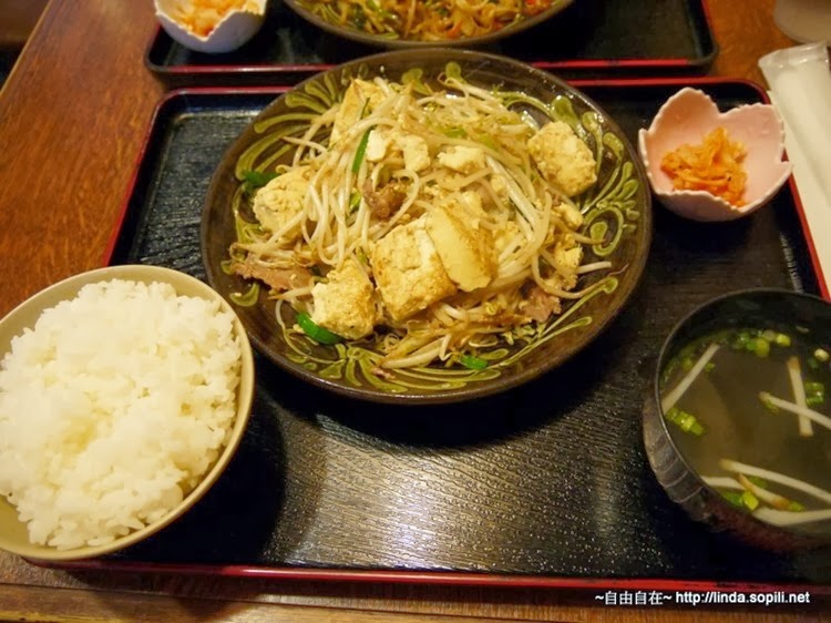 炒豆腐,味道清淡,還不錯