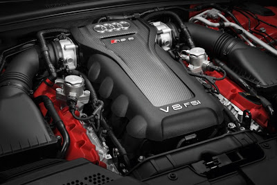 2011 Audi RS5 Engine View