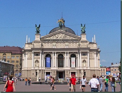 799px-Lwów_-_Opera