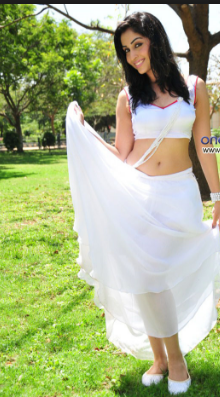 Aishwarya Nag white saari top and smile images 1