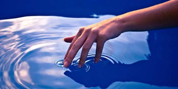 Mukjizat Nabi Muhammad SAW Yaitu Dengan Keluarnya Air dari Jari-Jari nya