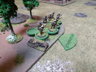 The British Lewis section move into supporting positions