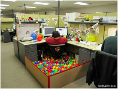 Creative April Fools Office Pranks Seen On www.coolpicturegallery.us