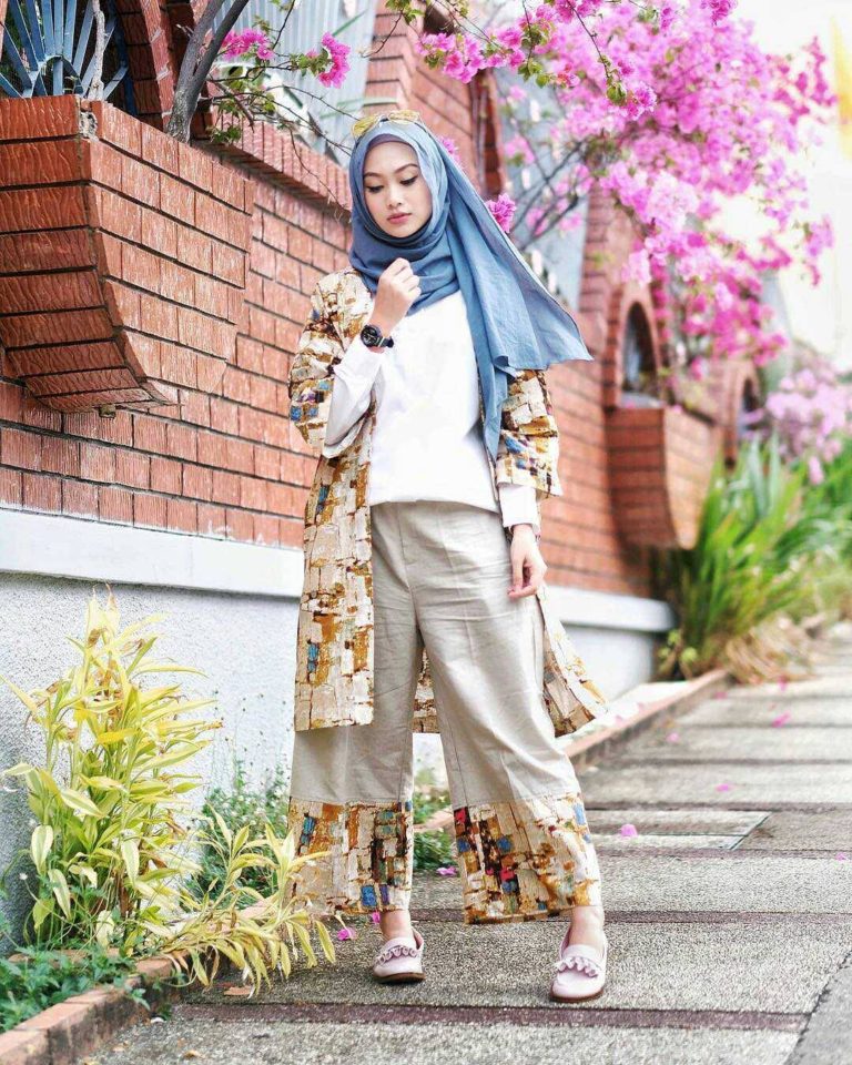 Fashion Hijab Remaja Terbaru 2019 Gaya Masa  Kini  Teman 