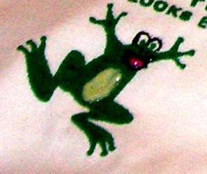 Juggling Frogs: making Gocco t-shirts