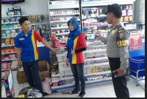 TERBONGKAR...!!! CARA PENIPUAN Kasir Di Indomaret, Sebulan Bisa Dapat 5 Juta ! Inilah Cara Akal Busuknya...