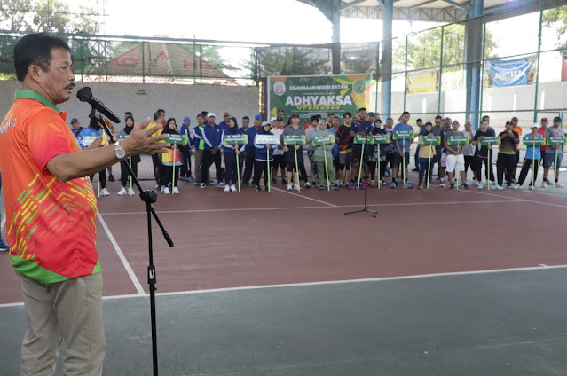 Walikota Rudi Hadiri Pembukaan Turnamen Tenis se-Kepri yang Digelar Kejari Batam