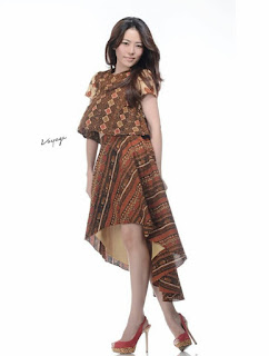 Inspirasi Model Gaun Batik Modern 01