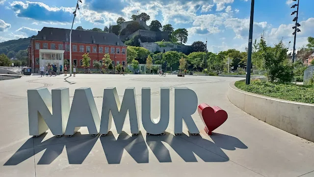 Namur letters in front of the Citadel of Namur