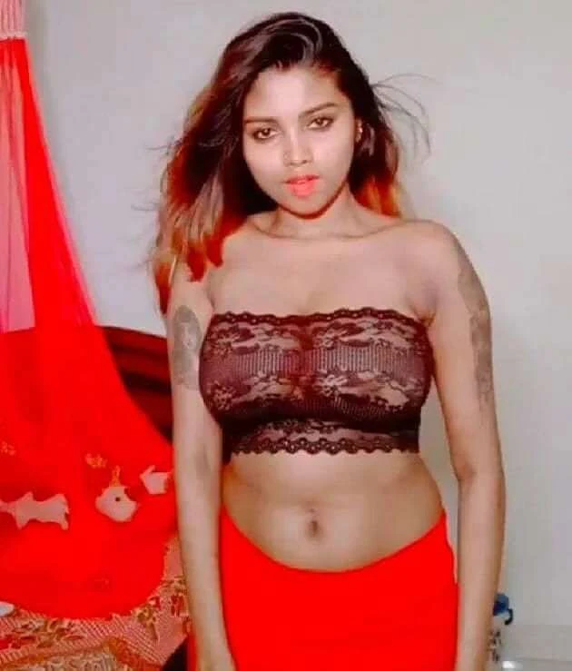 TikTok Fame Ilakkiya Sexy Photos