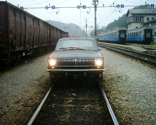 Black Volga Gaz24 01