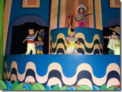 2012.07.12-116 le monde est petit