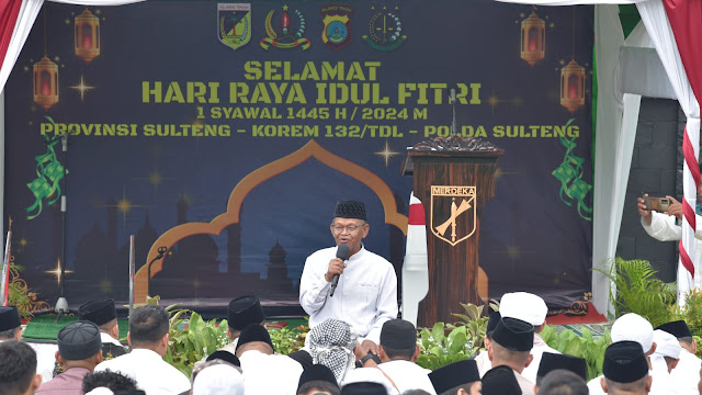 Gubernur Sulteng Bersama Wagub Sholat Idul Fitri di Makorem 132 Tadulako