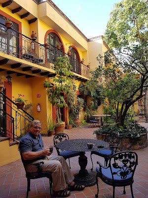 Anders relaxing in the courtyard of Casa Mia Suites, San Miguel de Allende