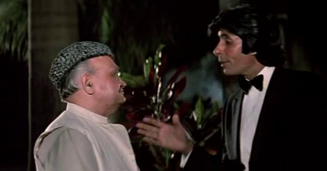 Screen Shot Of Hindi Movie Sharaabi (1984) Download And Watch Online Free at worldfree4u.com