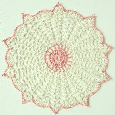 ByHaafner, crochet, doily, pastel, white and pink