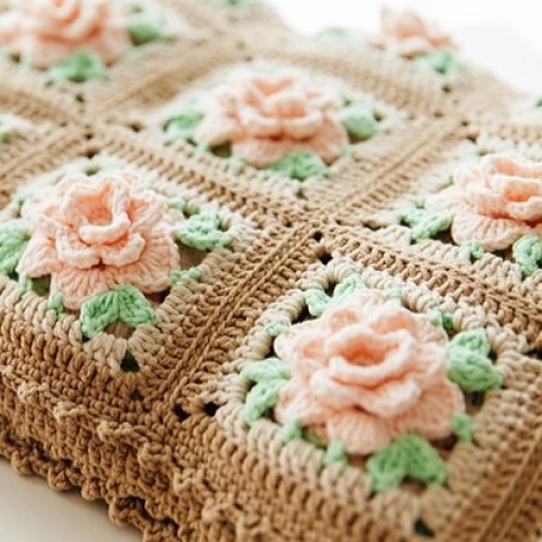 Crochet Blanket with Roses - Tutorial